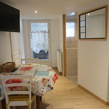 Le Lys Apartment Saintes Exterior photo